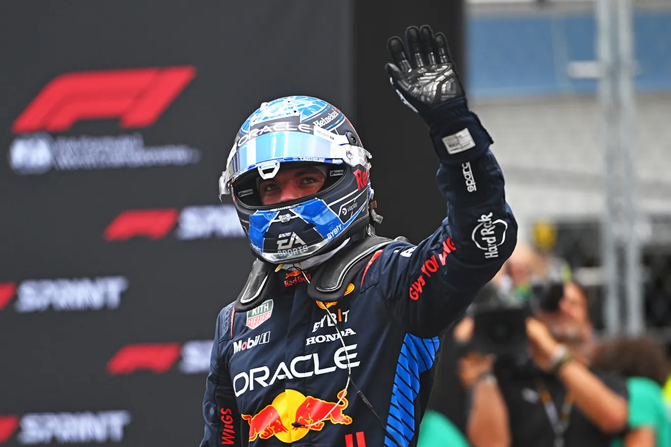 Max Verstappen sufre para salir en la Pole y Carlos Sainz saldrá tercero