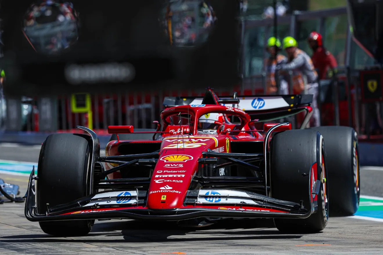 Charles Leclerc lidera la sesión y las mejoras en el monoplaza de Fernando Alonso siembran dudas