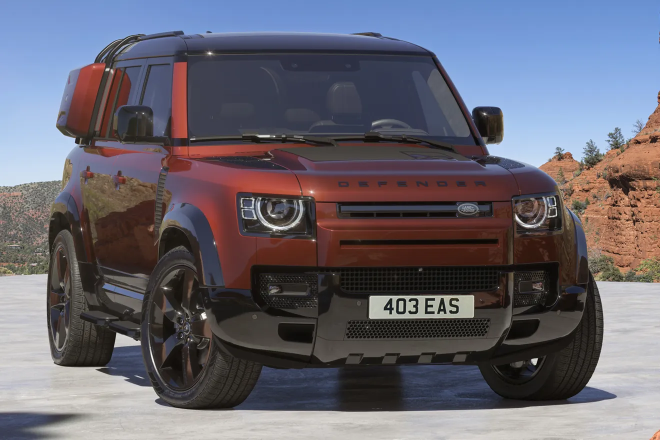 El Defender 2025 se 'divorcia' de Land Rover, el SUV británico estrena edición especial, equipamientos de confort y un motor