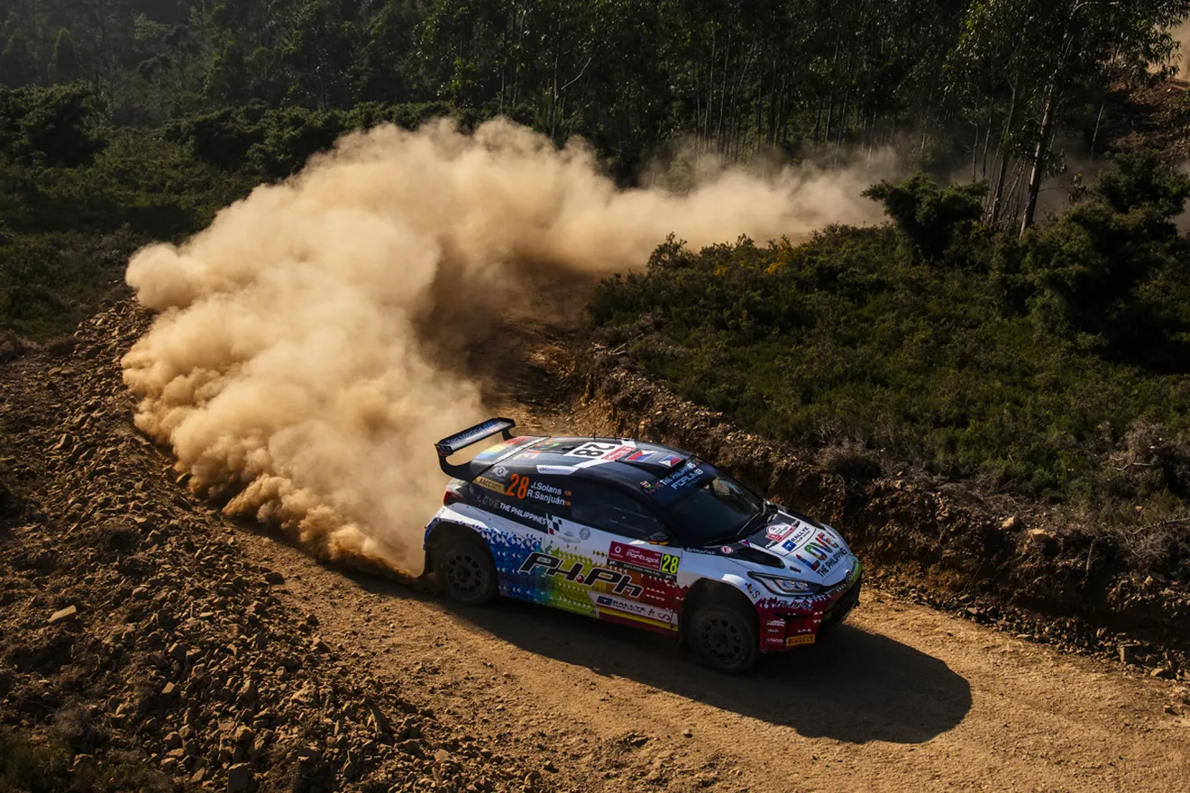 Sébastien Ogier aguanta la presión de Ott Tänak para llevarse el triunfo en el Rally de Portugal