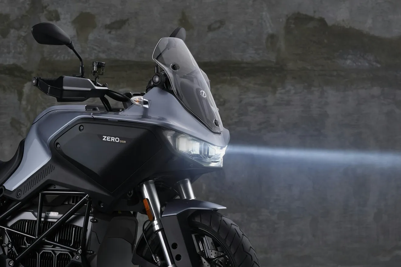 Zero DSR, una moto eléctrica muy tecnológica para carnet A2, con 249 km de autonomía y 150 km/h de velocidad máxima