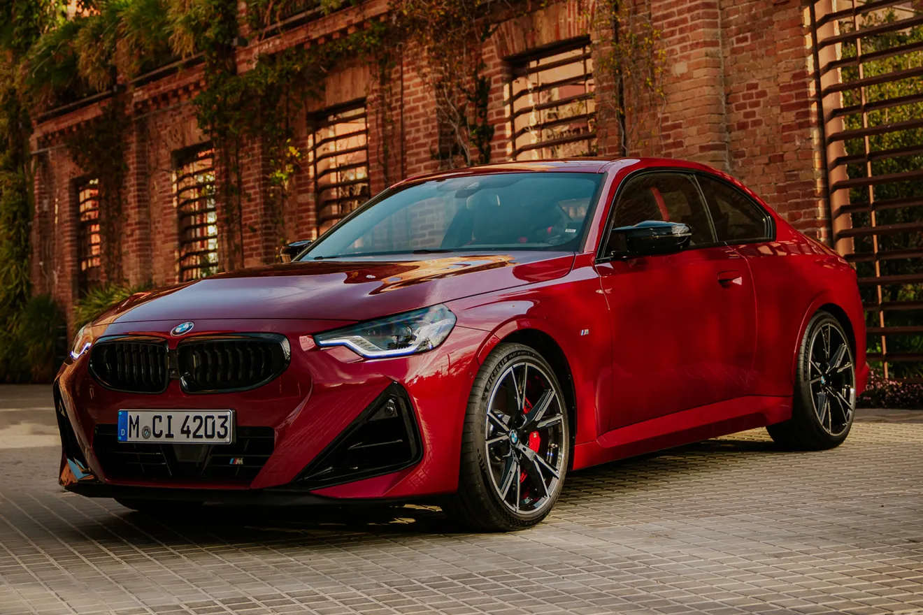 El BMW Serie 2 Coupé 2025 aúna sofisticación y tecnología con un rendimiento muy deportivo