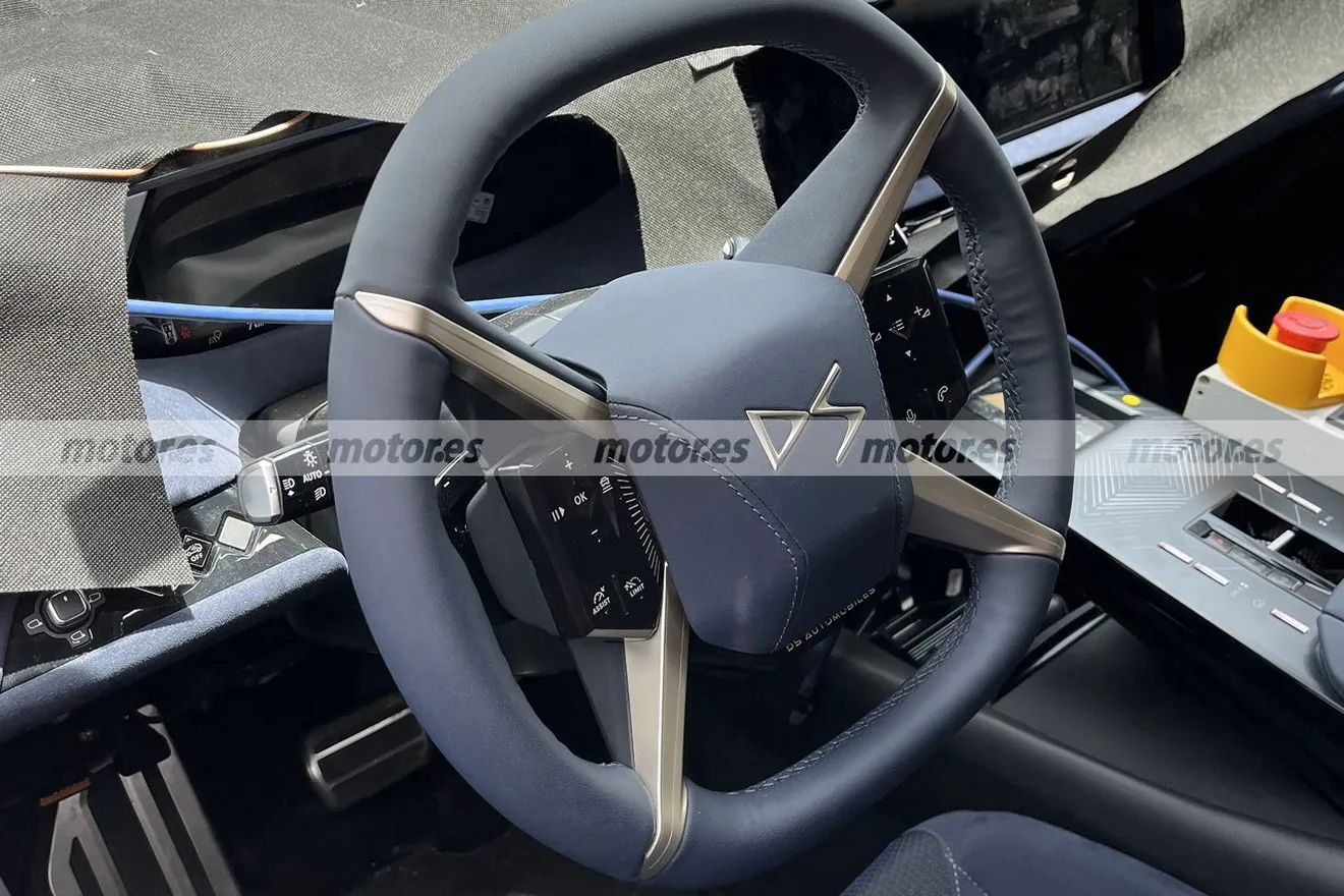 Asómate al interior del nuevo DS 8, un vistazo al lujoso SUV eléctrico que llegará en 2025 con 700 km de autonomía