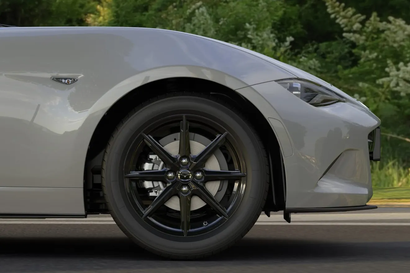 Mazda regresa a Nürburgring con un misterioso MX-5 Roadster más deportivo, ¿edición especial o nueva mula de la nueva generación?