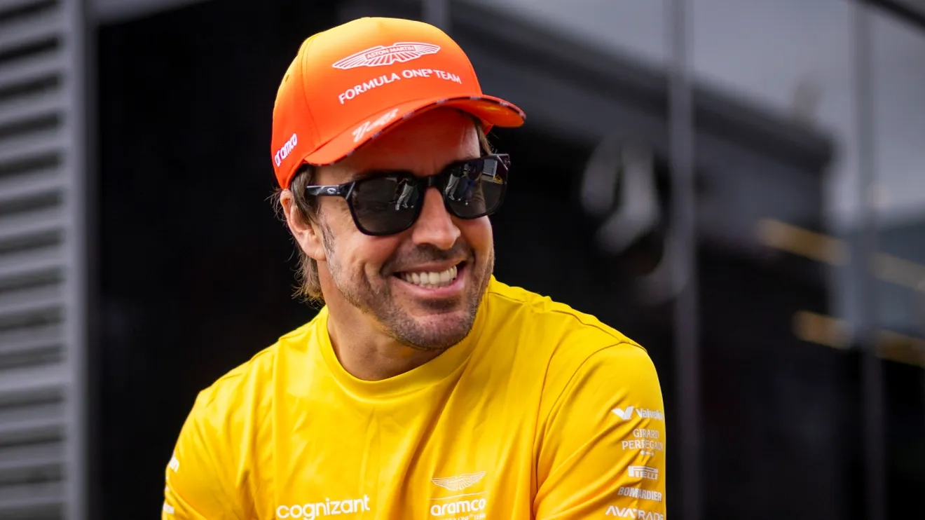 La ácida reacción de Fernando Alonso al rumor del fichaje de Adrian Newey por Aston Martin