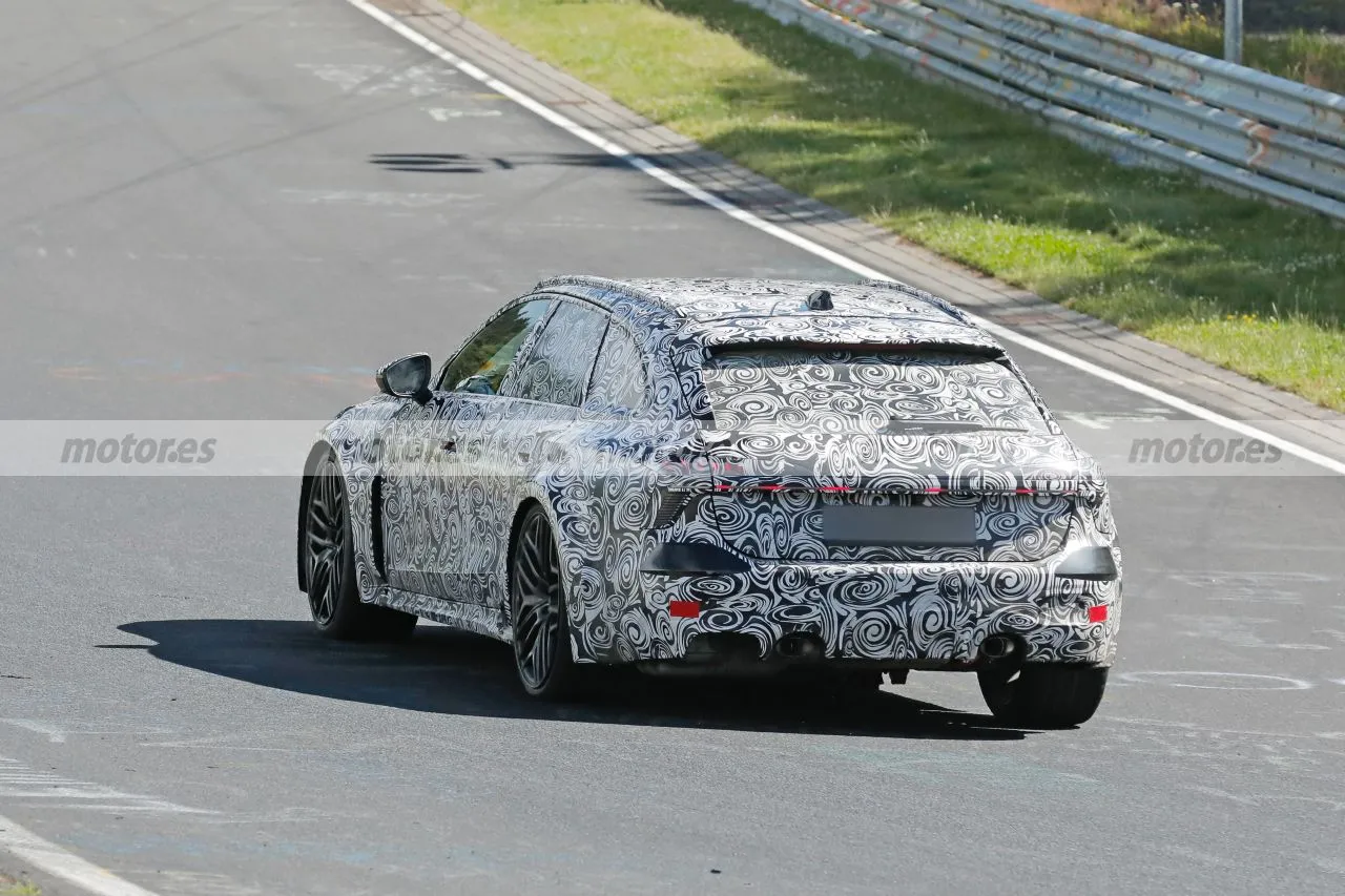 Nürburgring es testigo del poder del nuevo Audi RS 7 Avant, un familiar PHEV que llega en 2026 con tanta potencia como el M58