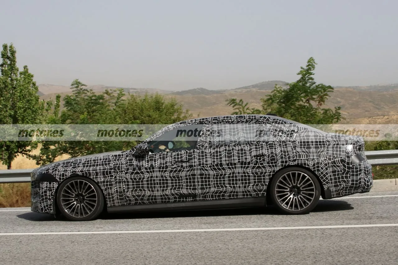 Estas fotos espía del BMW Serie 7 no son las de un simple facelift más, detalles sugieren un ansiado M7 en camino17