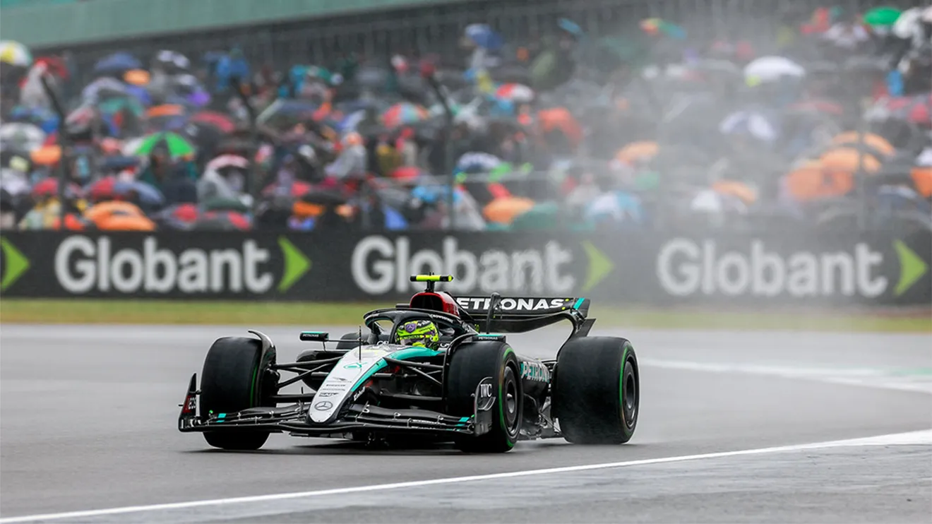 Lewis Hamilton vuelve a ganar y logra un récord histórico en Silverstone