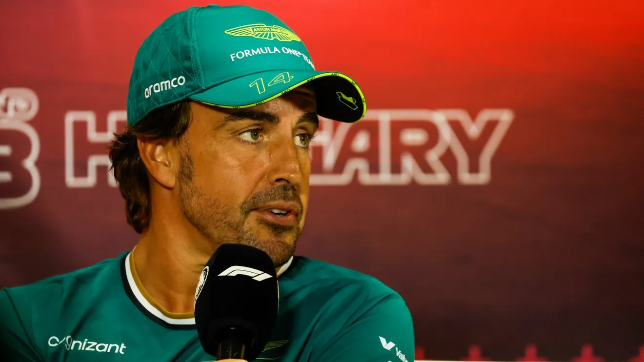 Fernando Alonso analiza las carencias de Aston Martin: «No ser un constructor tiene muchas desventajas»