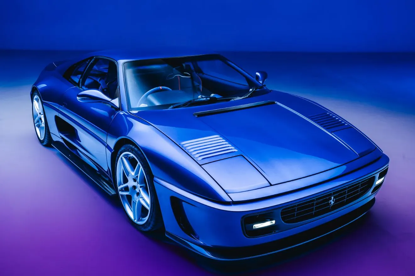 Este restomod devuelve el máximo esplendor al Ferrari F355 después de 25 años con un toque moderno y sofisticado