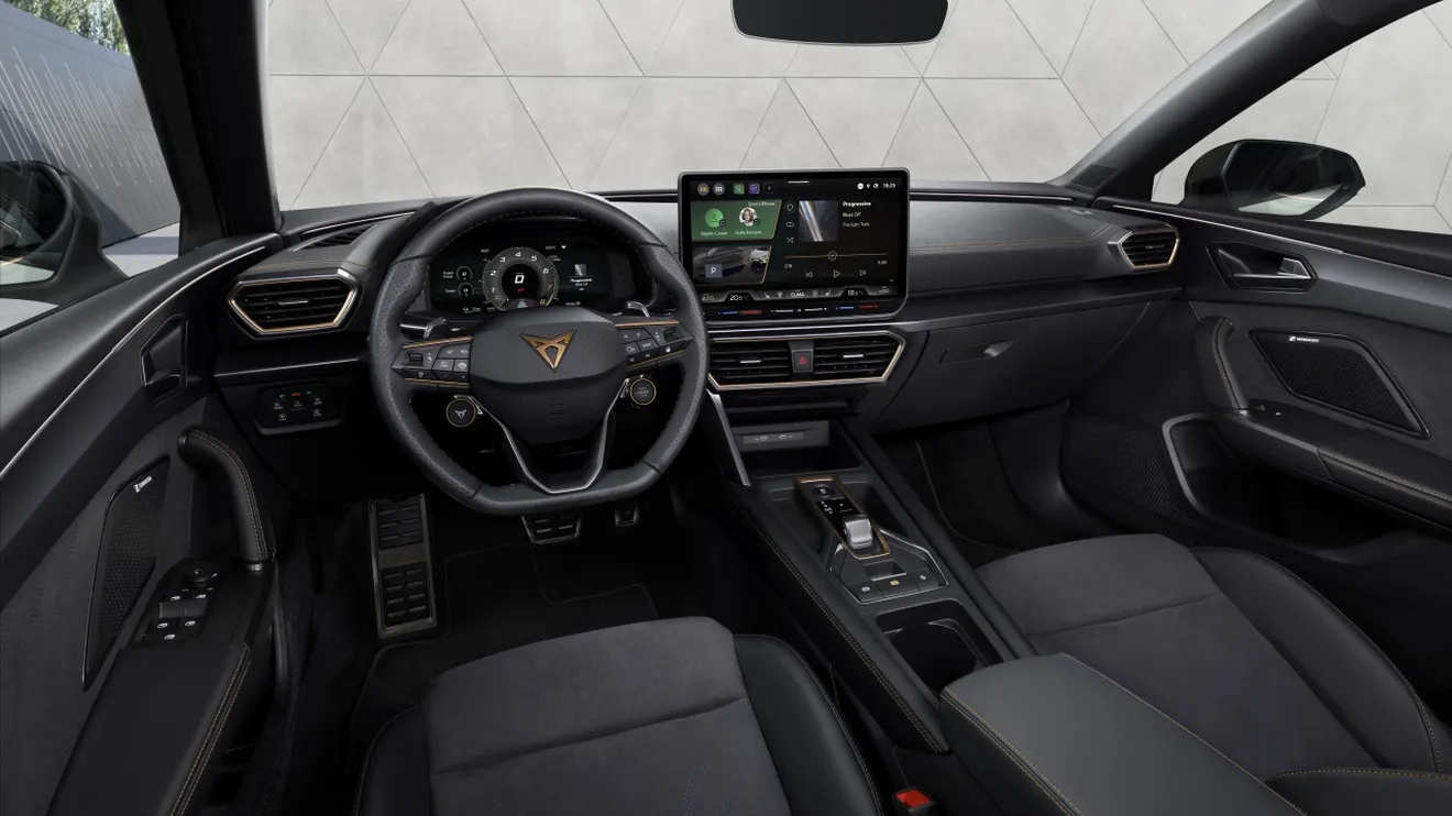 CUPRA León 2025 - interior