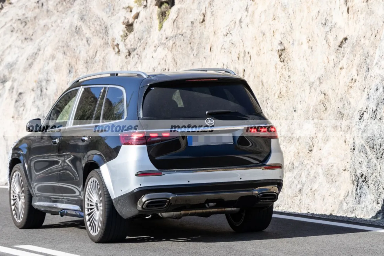 El Mercedes-Maybach GLS 2026 vuelve a posar en fotos espía, un SUV con tecnología de vanguardia para superar al lujoso Cullinan22