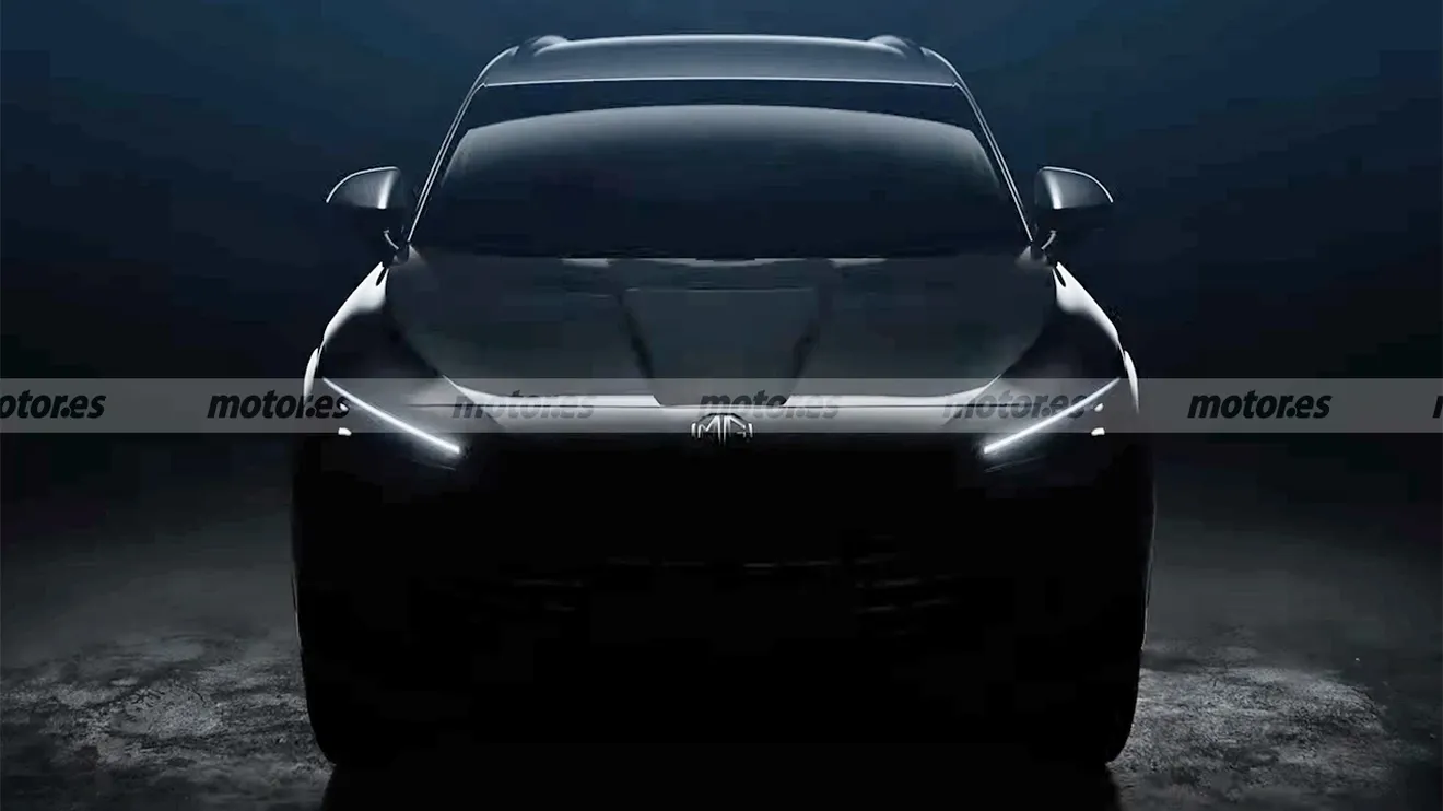 Morris Garage muestra un primer anticipo del nuevo MG HS 2025 y confirma la gran renovación del SUV compacto asequible