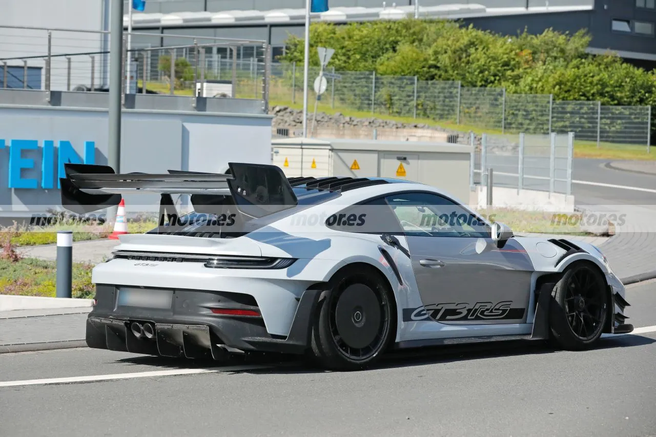 porsche-911-gt3-rs-mr-manthey-kit-fotos-espia-2024103196-1720783946_15.jpg