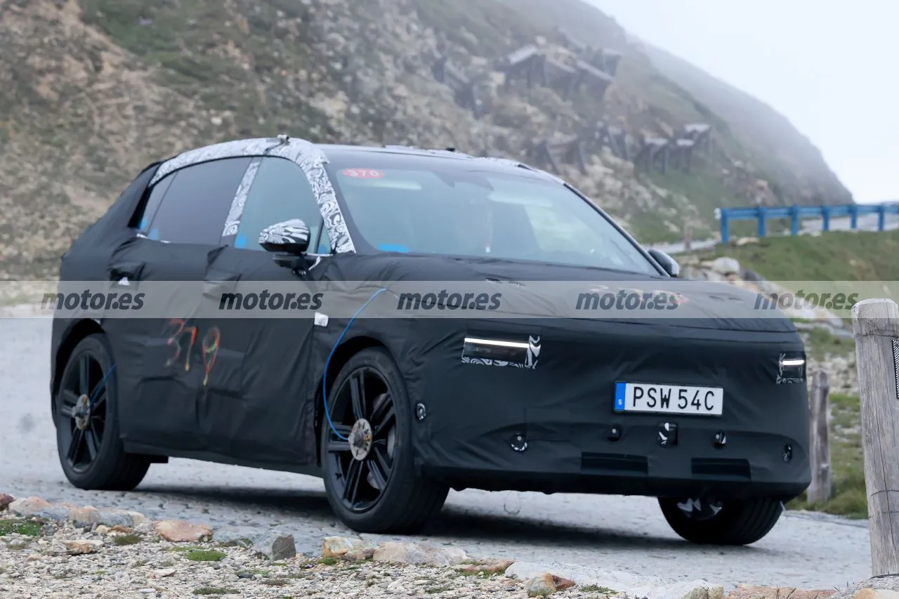 Zeekr prueba un nuevo SUV eléctrico en los Alpes y con 700 km de autonomía, un rival más barato para el Polestar 33