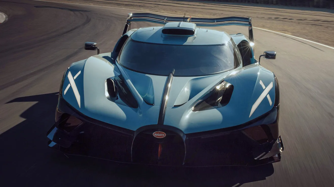 Bugatti lleva el exclusivo Bolide al circuito de Laguna Seca para una experiencia brutal con la que sueña cualquiera 1