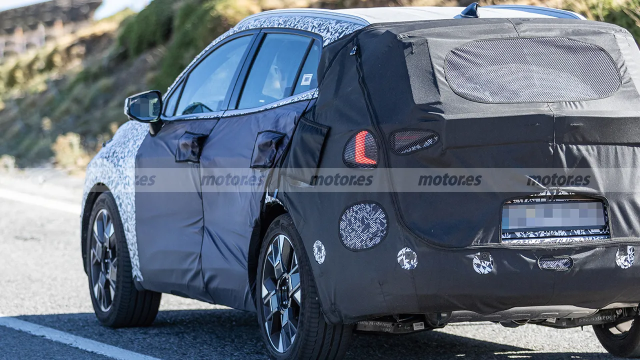 Los faros del nuevo KIA Sportage 2025 como nunca antes los habías visto, al descubierto la nueva firma luminosa LED4