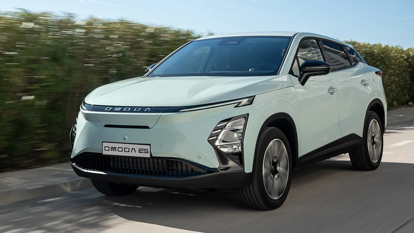 Tras un exitoso debut en España, el SUV de Omoda del que todo el mundo habla busca superar al KGM Korando e-Motion con un gran descuento