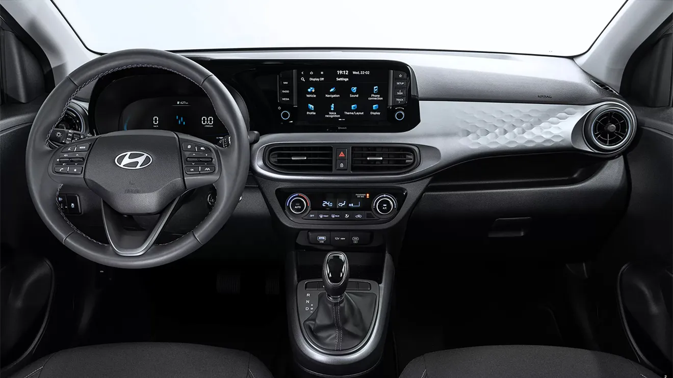 Hyundai i10 - interior