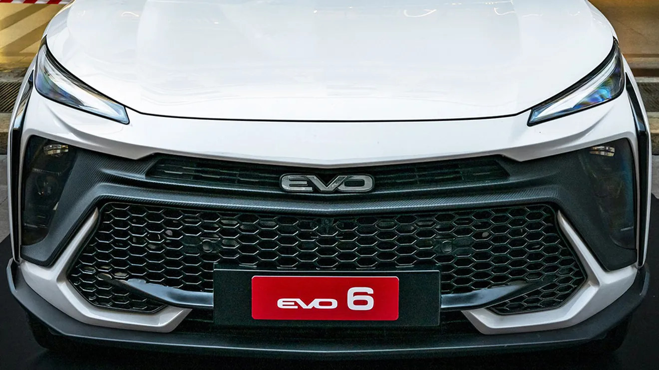 EVO ya tiene su propio KIA Sportage, desvelado el nuevo EVO6 con 177 CV y un gran equipamiento tecnológico