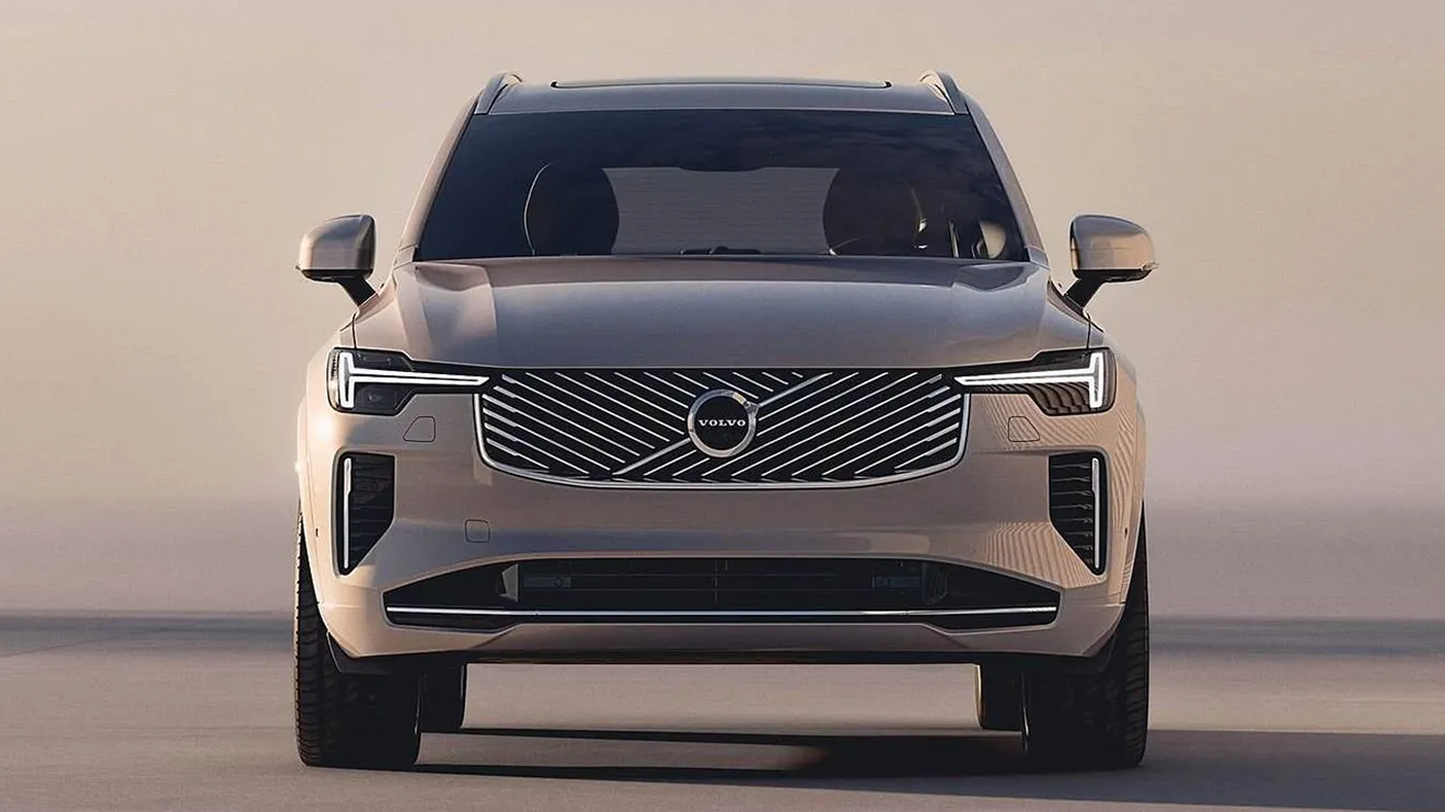 Todos los precios del nuevo Volvo XC90 2025, el renovado SUV presume de motores híbridos con hasta 455 CV