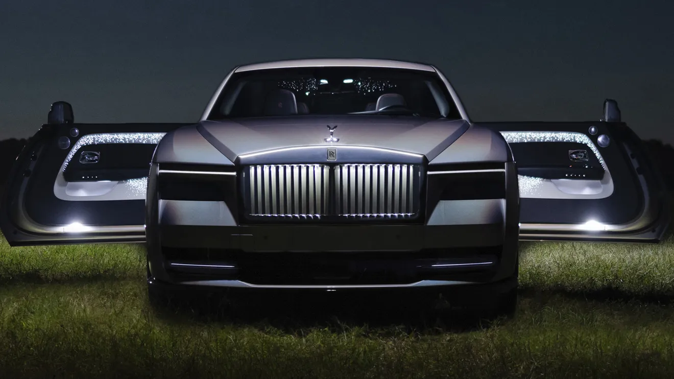 El Rolls-Royce Spectre Lunaflair es un lujo sin par, el sueño hecho realidad de un deseo tan raro como su dueño