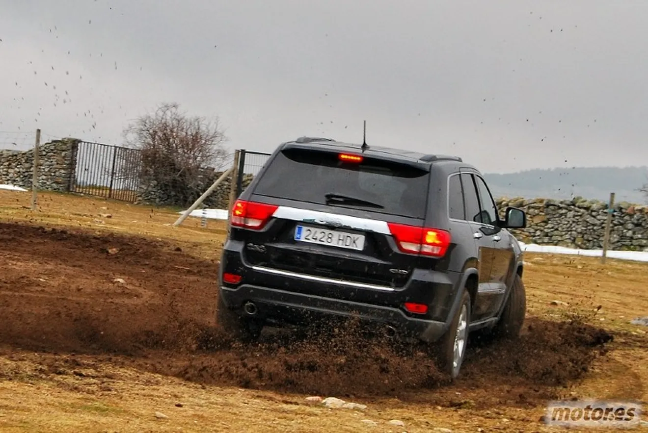 Jeep Grand Cherokee offroad