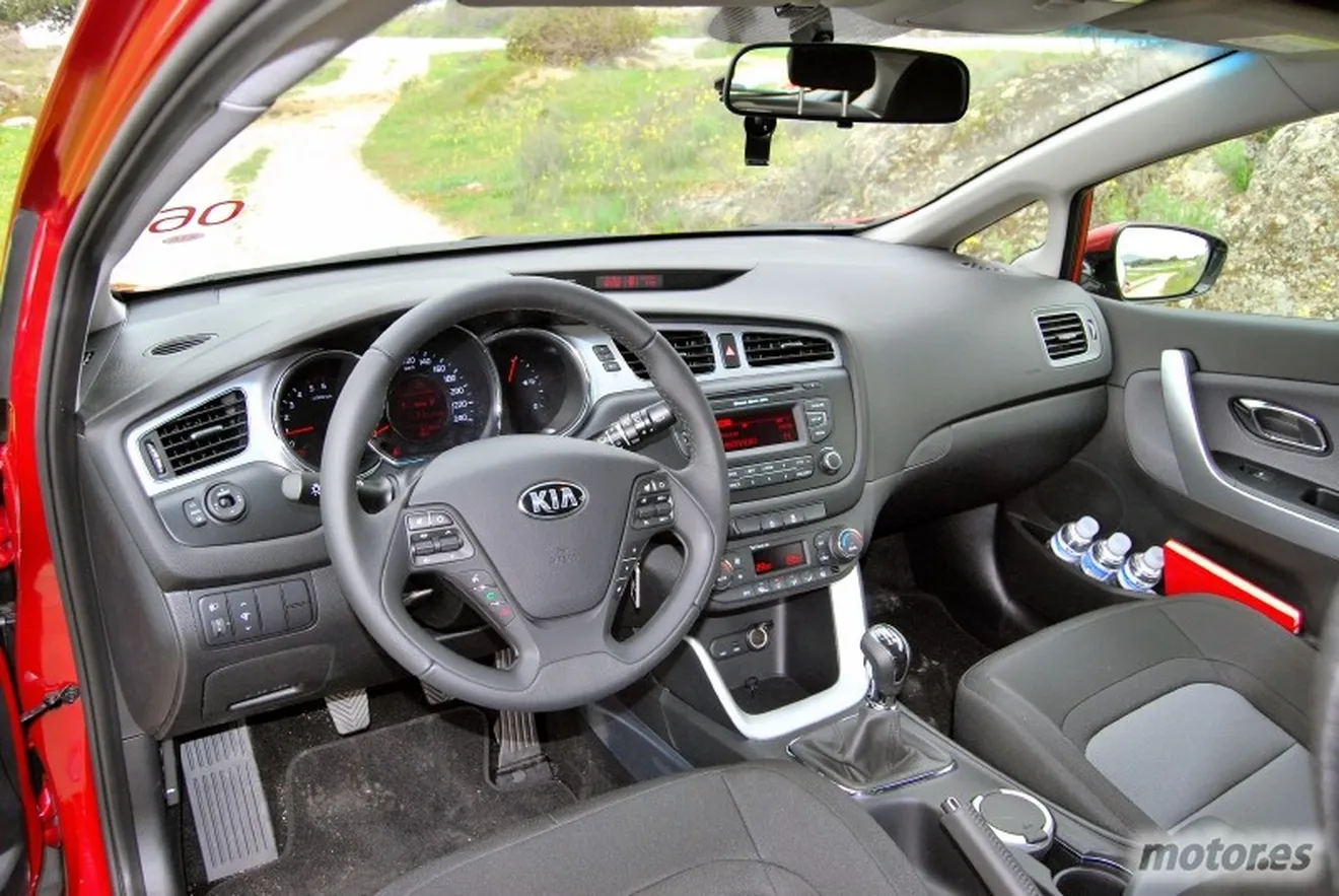 Kia pro ceed 2013 interior