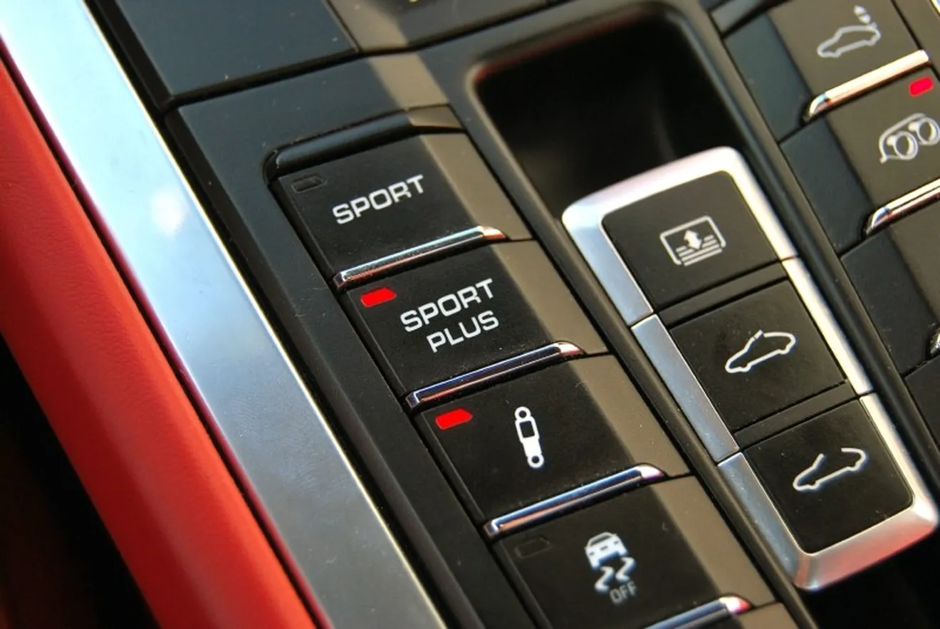 Porsche 911 botón Sport Plus
