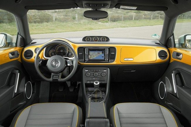 Volkswagen Beetle Dune - interior