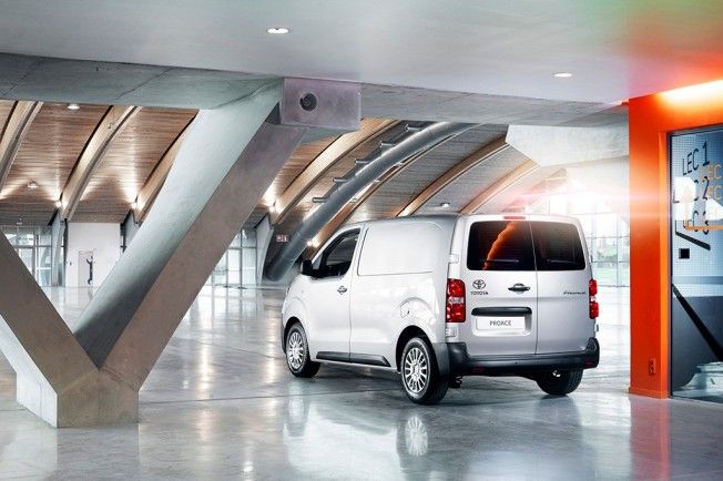 Toyota Proace 2016