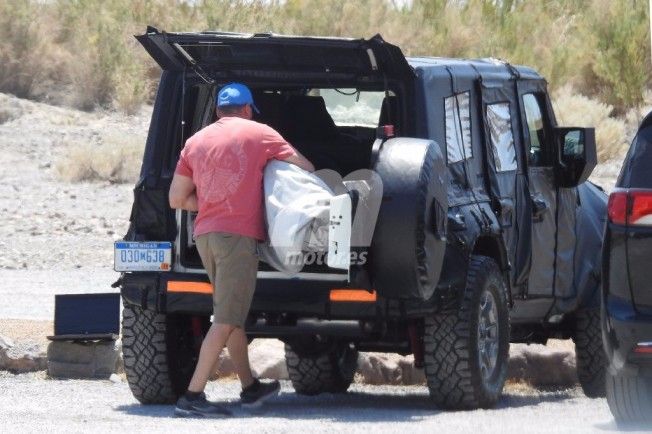 Jeep Wrangler 2018 - foto espía