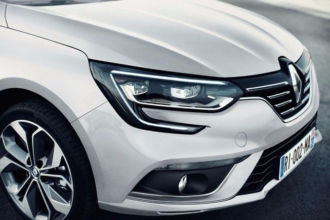 Renault Mégane Sedán 2017 - frontal