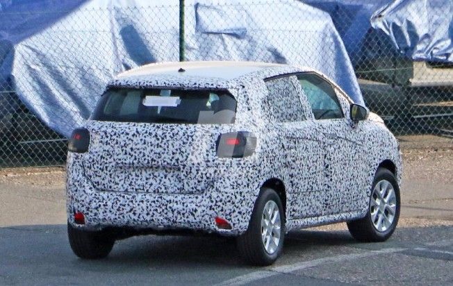 Citroën C3 Picasso 2017 - foto espía posterior