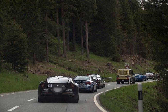 Consejos para salir de ruta en coche en grupo