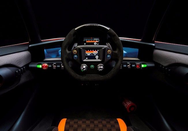 Nissan BladeGlider - interior