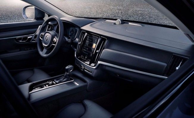 Volvo V90 Cross Country - interior