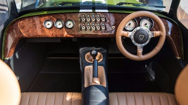 Caterham Seven Harrods Edition - interior