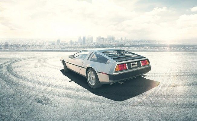 DeLorean DMC-12