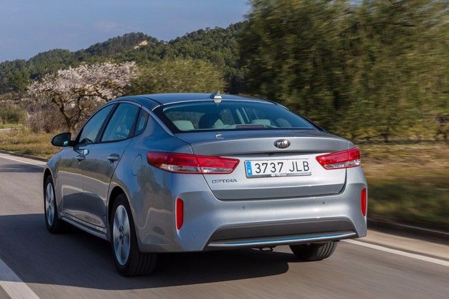 Kia Optima PHEV 2017 - posterior