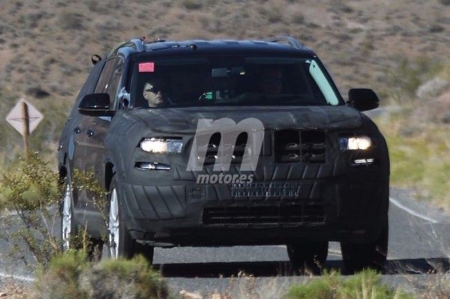 Volkswagen Atlas - foto espía frontal