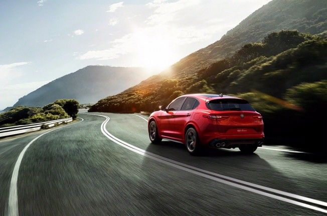 Alfa Romeo Stelvio Quadrifoglio - posterior