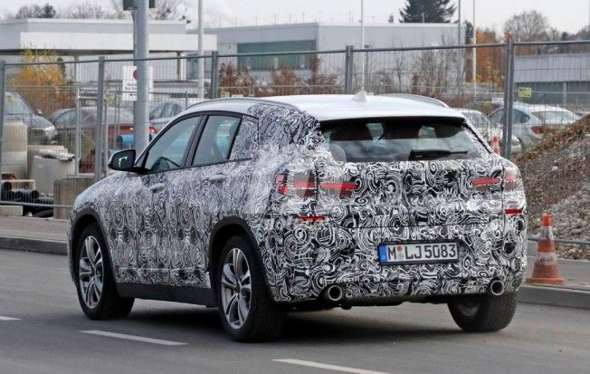 BMW X2 2017 - foto espía posterior