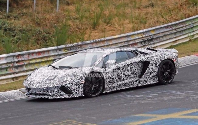 Lamborghini Aventador 2018 - foto espía