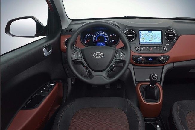 Hyundai i10 2017 - interior