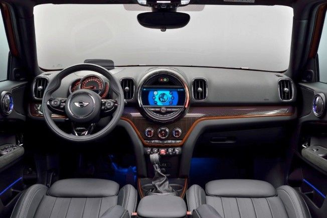 MINI Countryman 2017 - interior