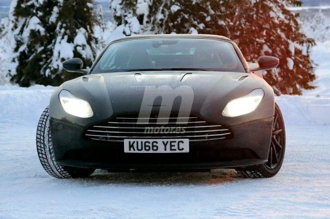 Aston Martin DB11 Volante 2018 - foto espía frontal