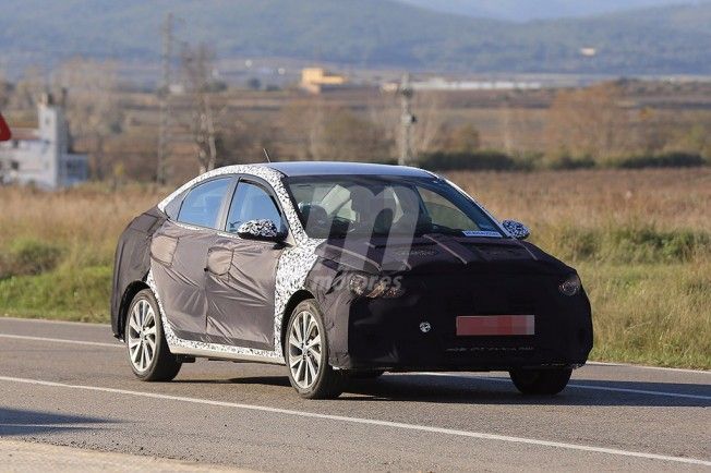 Hyundai Accent 2018 - foto espía