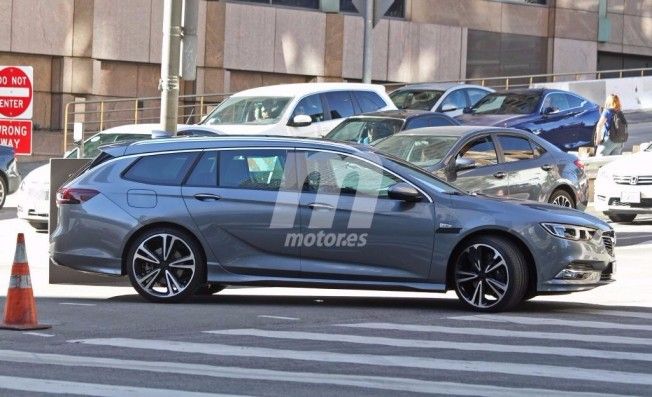 Opel Insignia Sports Tourer 2018 - foto espía