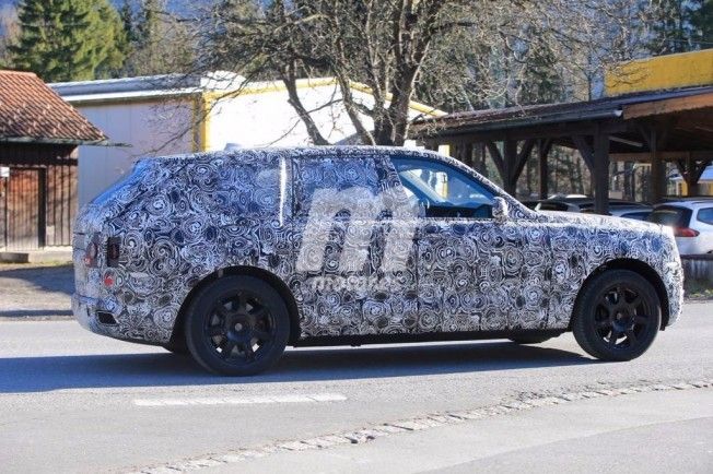 Rolls-Royce Cullinan 2018 - foto espía